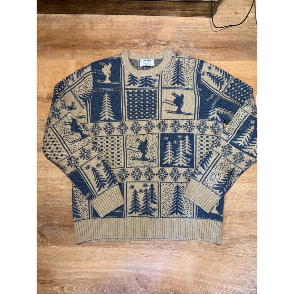Old Navy So Soft Men's Navy and Tan Ski Pattern Crewneck Sweater